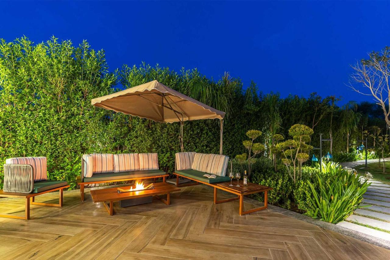 Stayvista At Serenity Farms With Pool, Lawn, Bonfire & Bbq Sohna エクステリア 写真