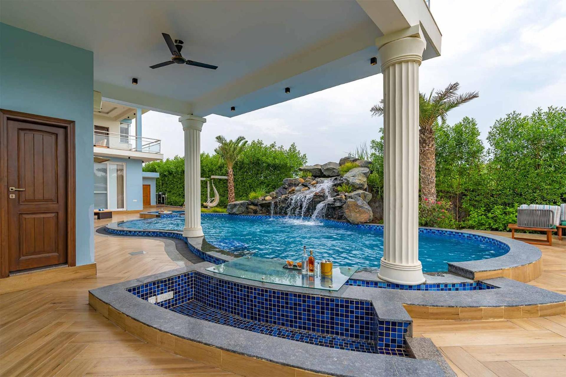Stayvista At Serenity Farms With Pool, Lawn, Bonfire & Bbq Sohna エクステリア 写真